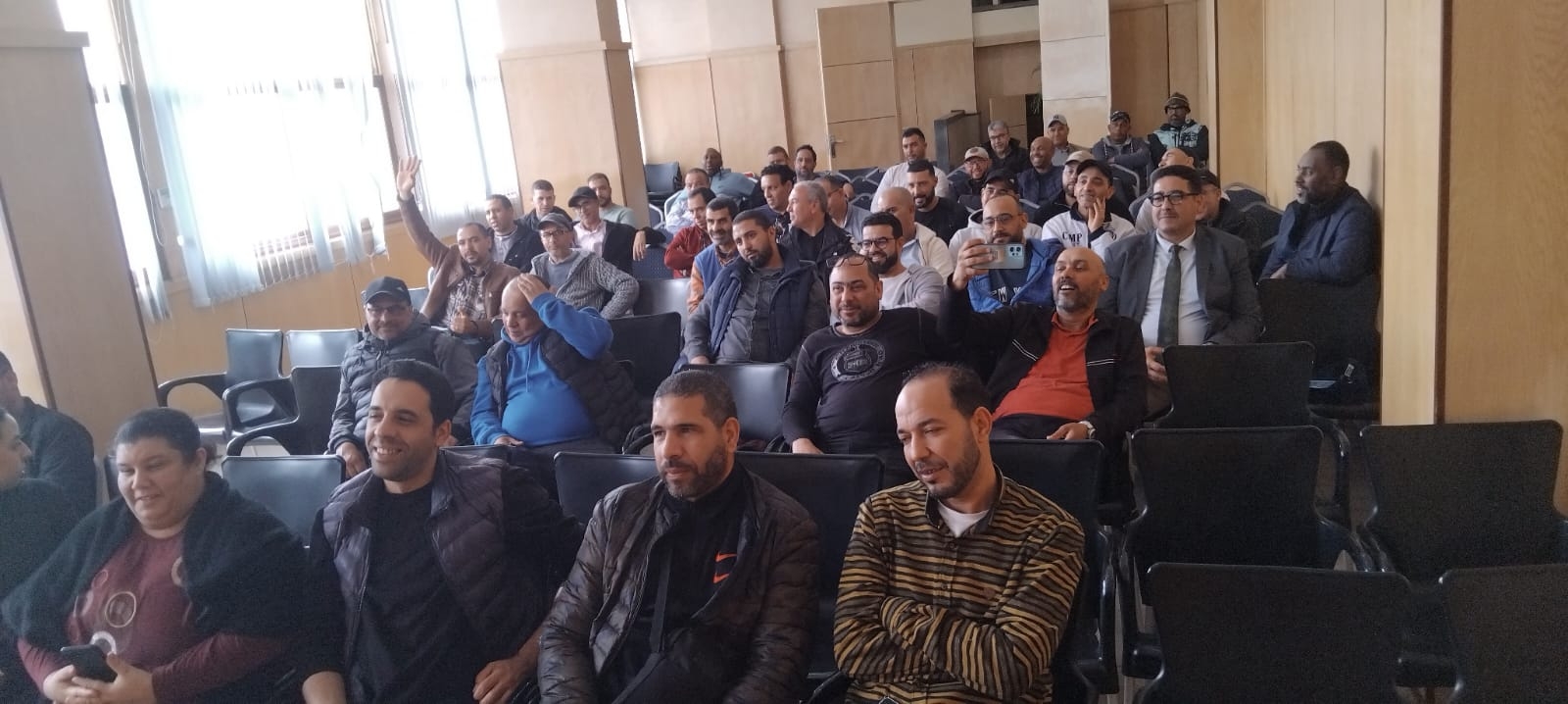 اجتماع للمجلس النقابي للنقابة الموحدة للمواد الغذائية برئاسة الأخ أحمد بهنيس