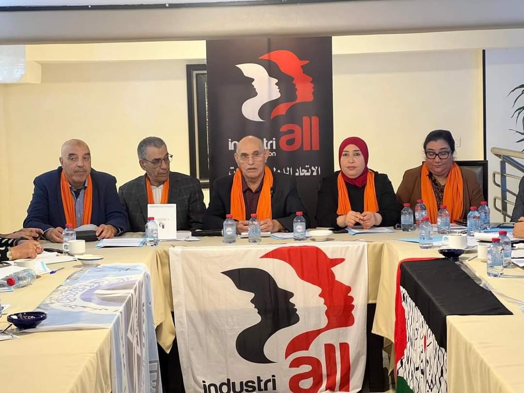 ورشة عمل لعاملات الجامعة الوطنية للحديد والصناعات التركيبة للمعادن والالكترونك
